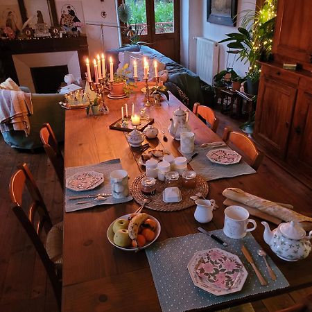 Le Bearn Sous Les Toits Bed and Breakfast Nay  Exteriör bild