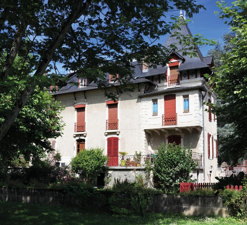 Le Bearn Sous Les Toits Bed and Breakfast Nay  Exteriör bild