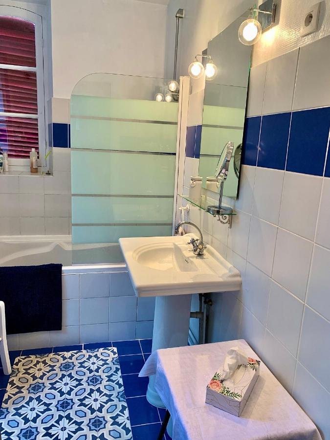 Le Bearn Sous Les Toits Bed and Breakfast Nay  Exteriör bild